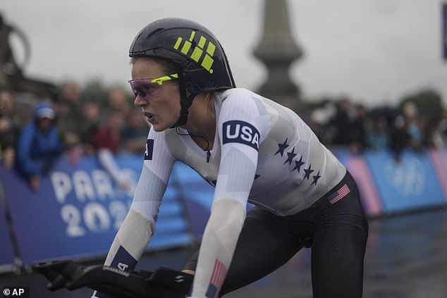 Knibb's aspirations were completely thwarted when she faced a puncture amid the rain.