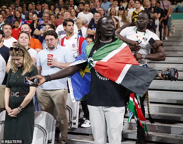 Fans express their reaction as the incorrect anthem played