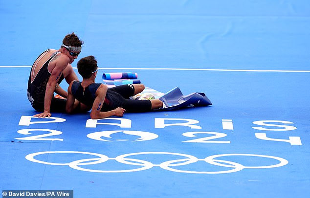 Yee caught New Zealand's Hayden Wilde (left) in the final stages of a thrilling race
