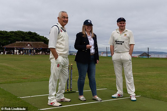 Lindblade meets players at Nairn County Cricket Club's 150th anniversary celebrations