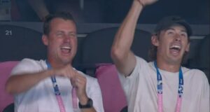 Alex de Minaur and Lleyton Hewitt go wild after seeing Kaylee McKeown become back-to-back Olympic Games champion