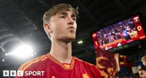 Dean Huijsen: Bournemouth agree fee for Juventus defender