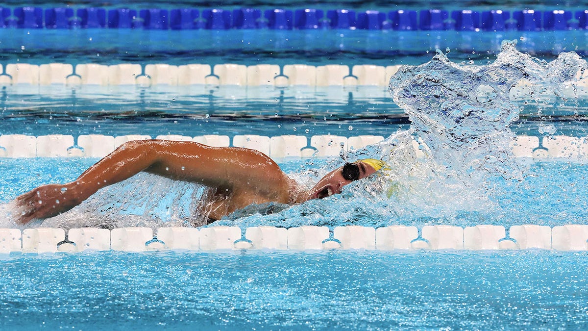 Emma McKeon swims