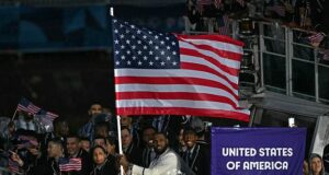 LeBron James compared to George Washington while carrying American flag at 2024 Olympics opening ceremony