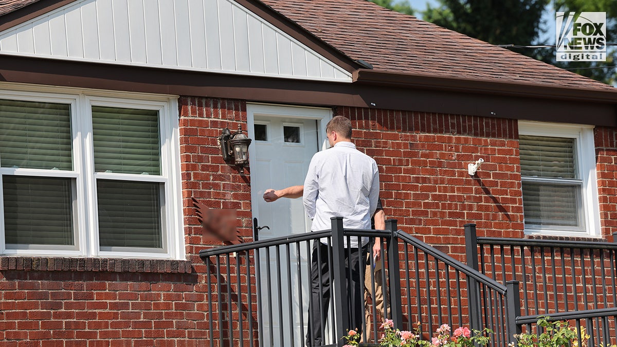FBI officials canvassing Thomas Matthew Crooks’ neighborhood in Bethel Park, Pennsylvania