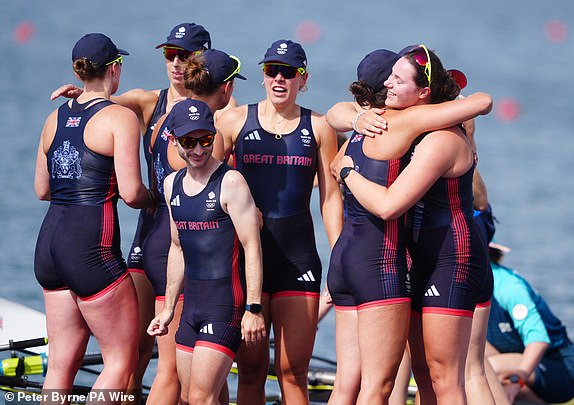 Great Britain's Heidi Long, Rowan McKellar, Holly Dunford, Emily Ford, Lauren Irwin, Eve Stewart, Harriet Taylor, Annie Campbell-Orde, and Cox Henry Fieldman (centre) celebrate winning bronze in the Women's Eight Final on the eighth day of the 2024 Paris Olympic Games in France. Picture date: Saturday August 3, 2024. PA Photo. Photo credit should read: Peter Byrne/PA Wire.RESTRICTIONS: Use subject to restrictions. Editorial use only, no commercial use without prior consent from rights holder.