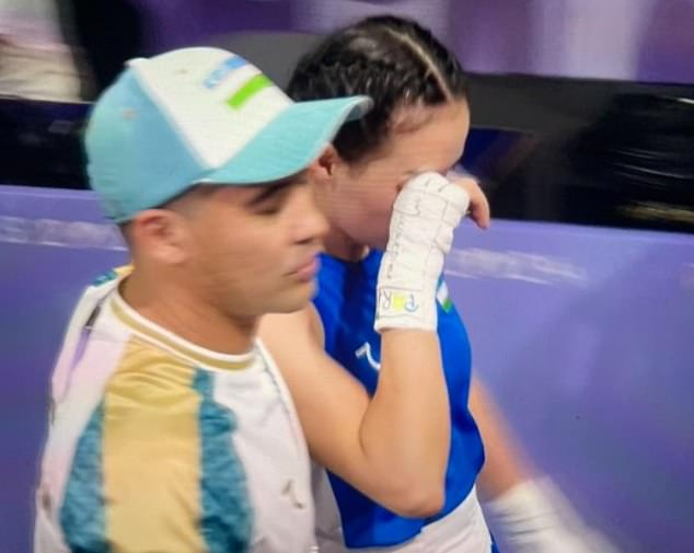 Uzbekistani boxer Sitora Turdibekova was seen crying after losing to Lin