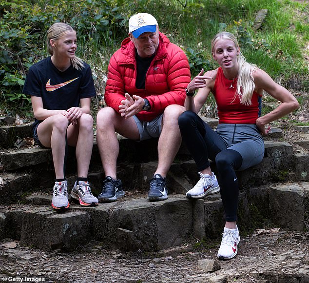 Keely Hodgkinson alongside her father Dean Hodgkinson and sister Jessica Hodgkinson following a training run on May 14, 2023 in Rivington, England