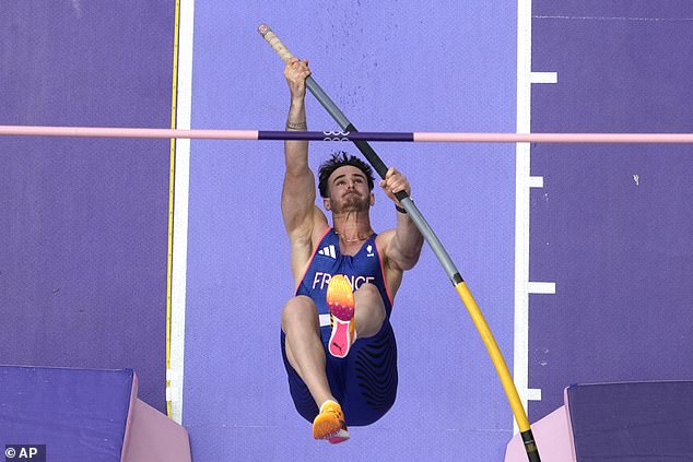 French pole vaulter Anthony Ammirati gained fame during his competition for surprising reasons.