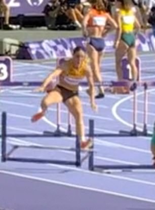 Weissenberg clipped a hurdle as she warmed up for the race