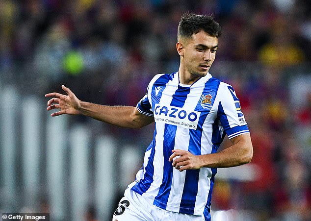 Liverpool are battling against an intense charm offensive from top Real Sociedad bosses in their attempts to land midfielder Martin Zubimendi (pictured)