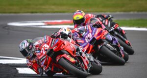 Bastianini wins sprint from Martin, Bagnaia crashes