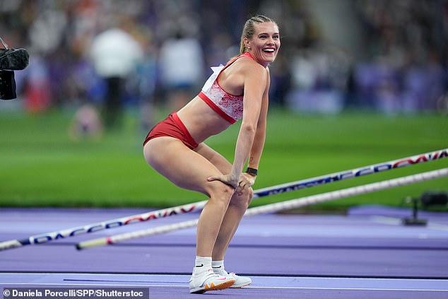 OnlyFans-star-Alysha-Newman-celebrates-Olympic-bronze-by-TWERKING-to.jpg