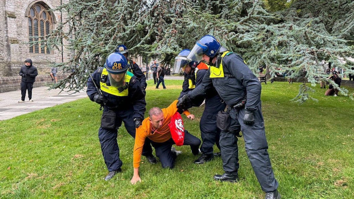 Police engagement during UK protests