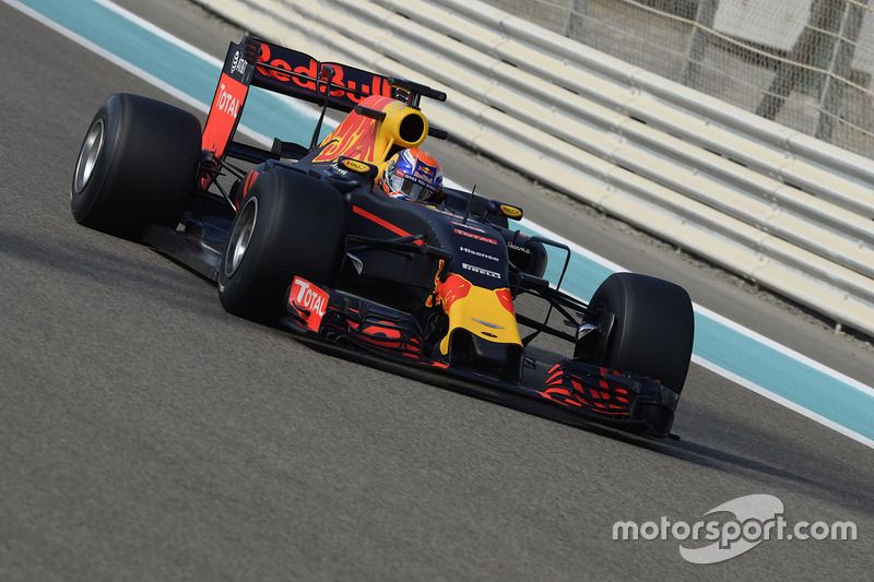 Max Verstappen, Red Bull Racing testing the new 2017 Pirelli tyres